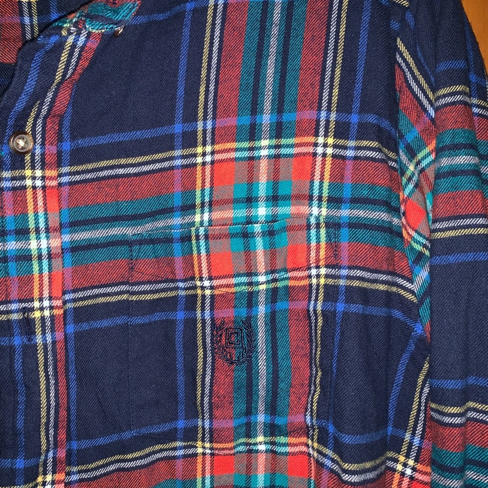 Trendy flannel! - Picture 2 of 3